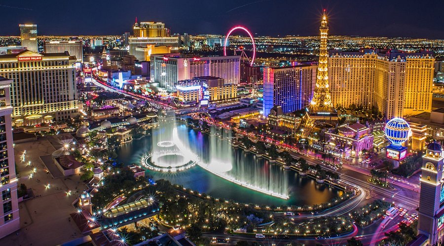 Las Vegas Strip at night, including the Bellagio fountains
